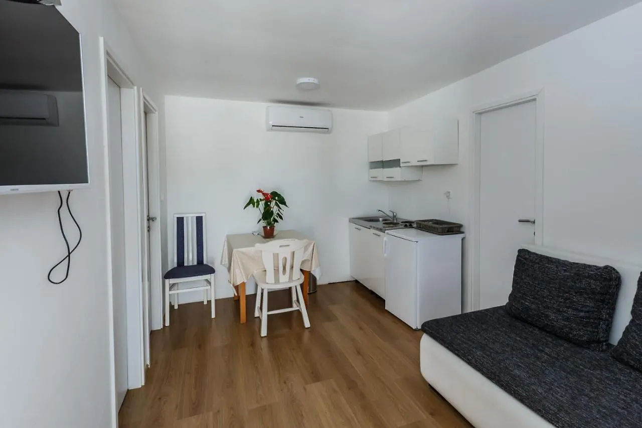 Mobile Homes Sveti Kriz تروغير 4*,