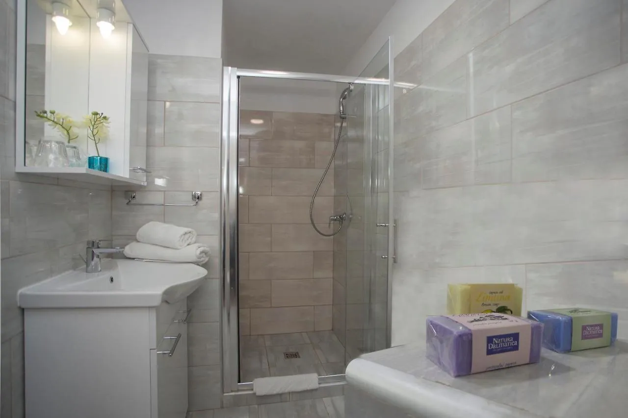 **** منتزه العطل Mobile Homes Sveti Kriz تروغير كرواتيا